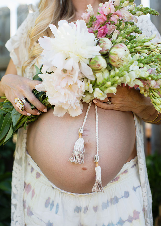 carrying baby boy made me feel so beautiful | thelovedesignedlife.com