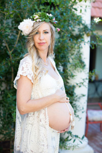 capturing the magic of pregnancy in a styled photoshoot | | the love designed life