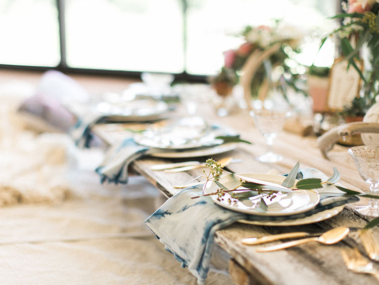 shibori hand dyed napkins | table styled by paige of the love designed lilfe