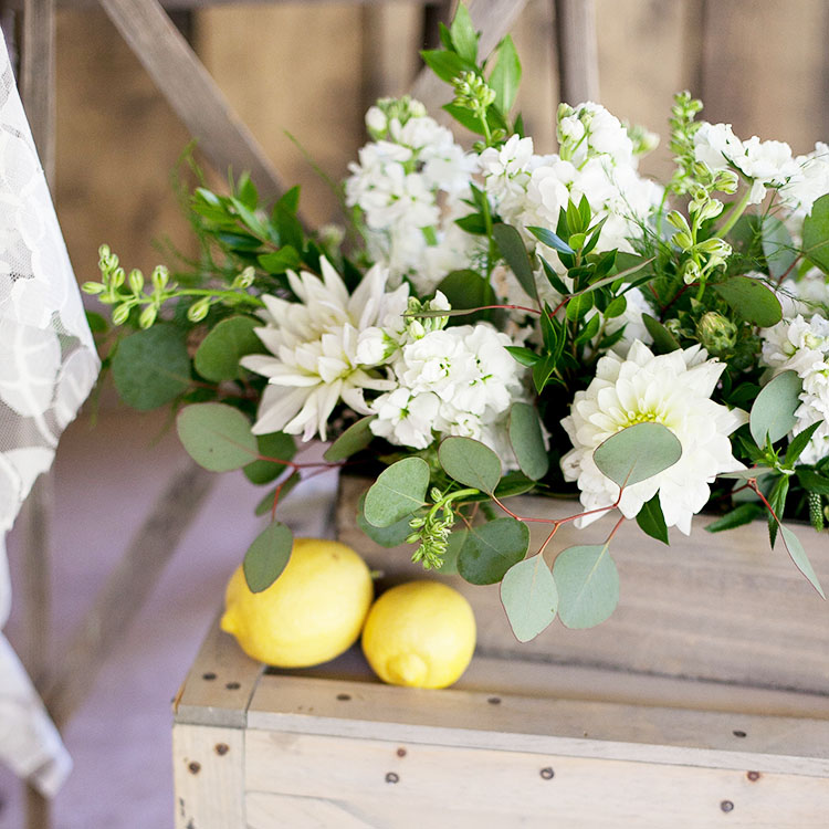 baby shower flowers | the love designed life