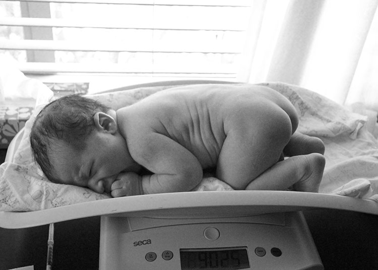 new baby weight check | the love designed life