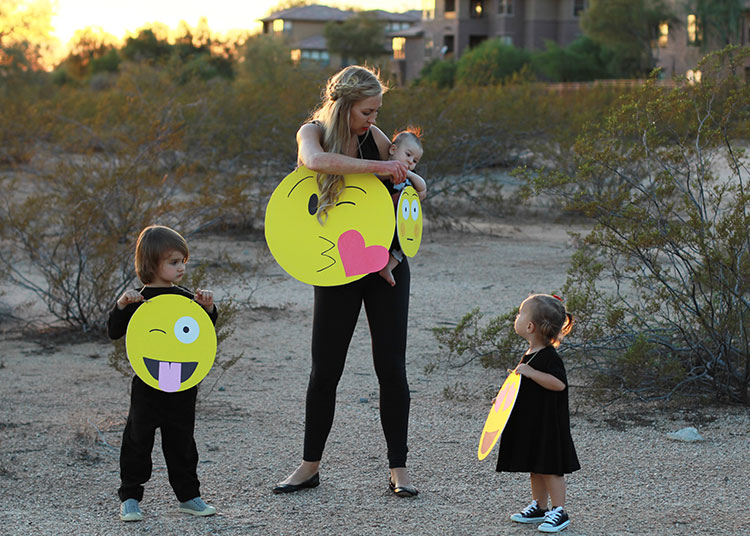 easy diy emoji halloween costumes for the whole family | the love designed life