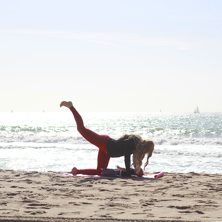 donkey kicks | m and m pilates on the beach | the love designed life
