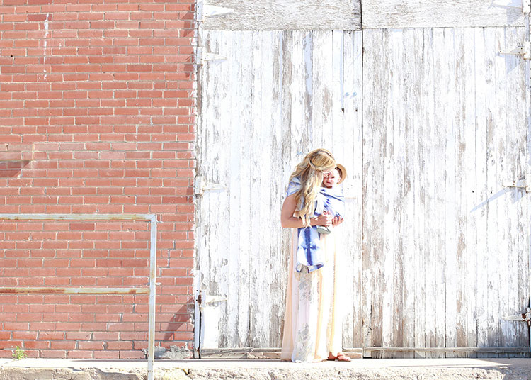 close enough to kiss. how stunning is this shibori dyed ring sling baby carrier? | the love designed life