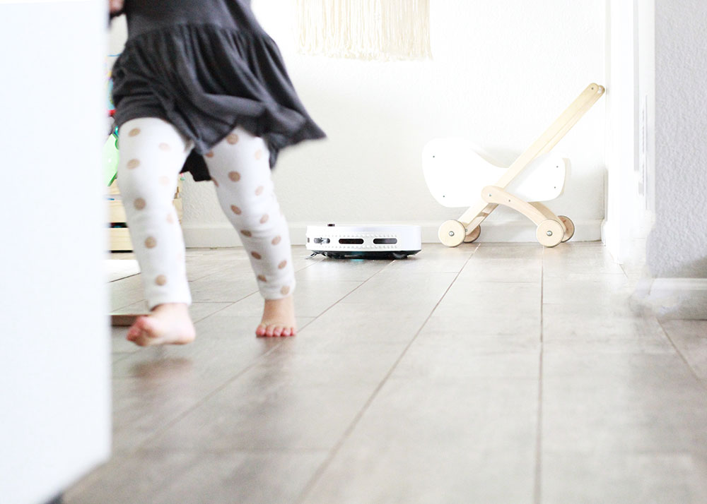 mom win: I'm not cleaning the floor right now | thelovedesignedlife.com