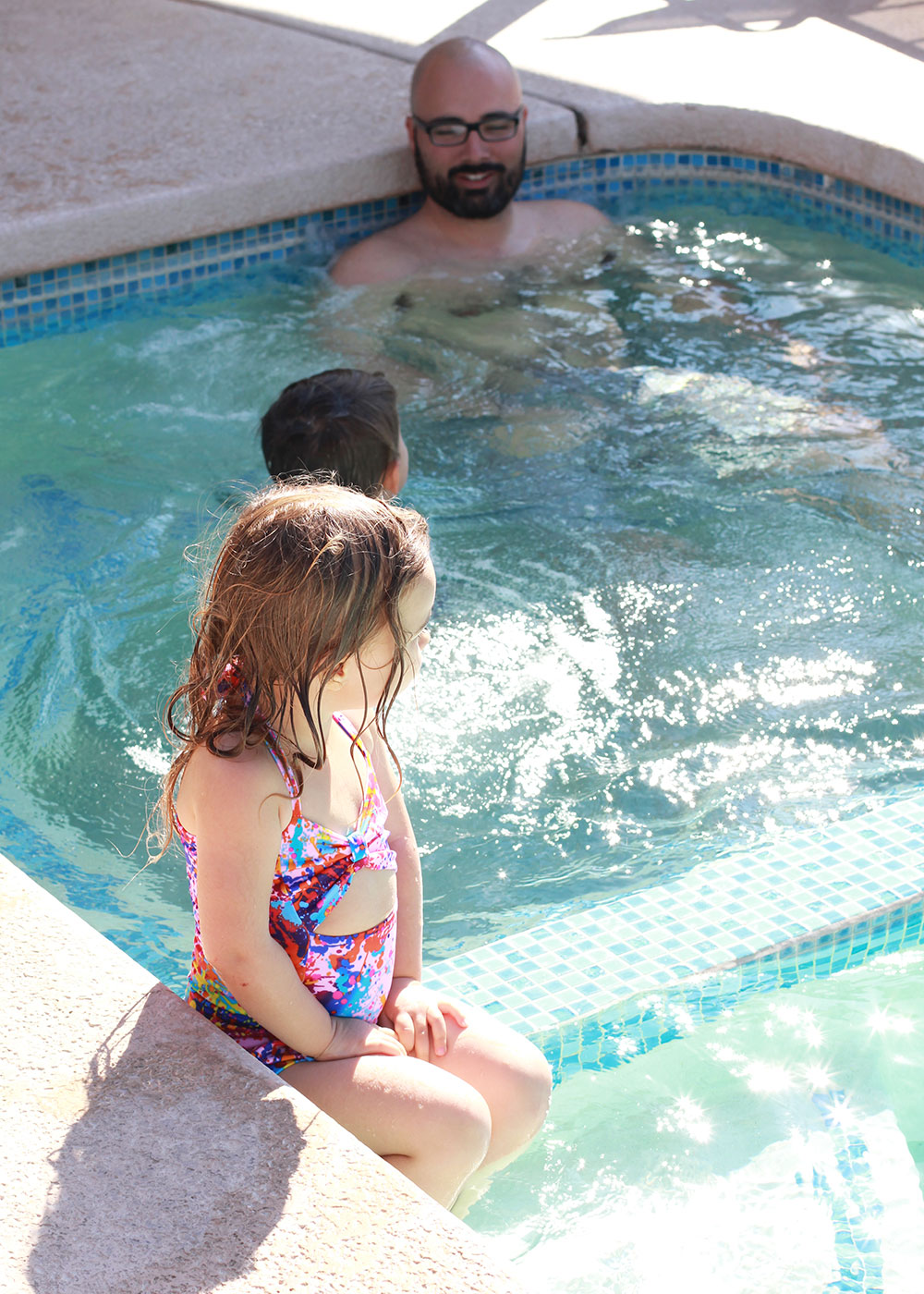 swimming in palm springs with the fam! | thelovedesignedlife.com