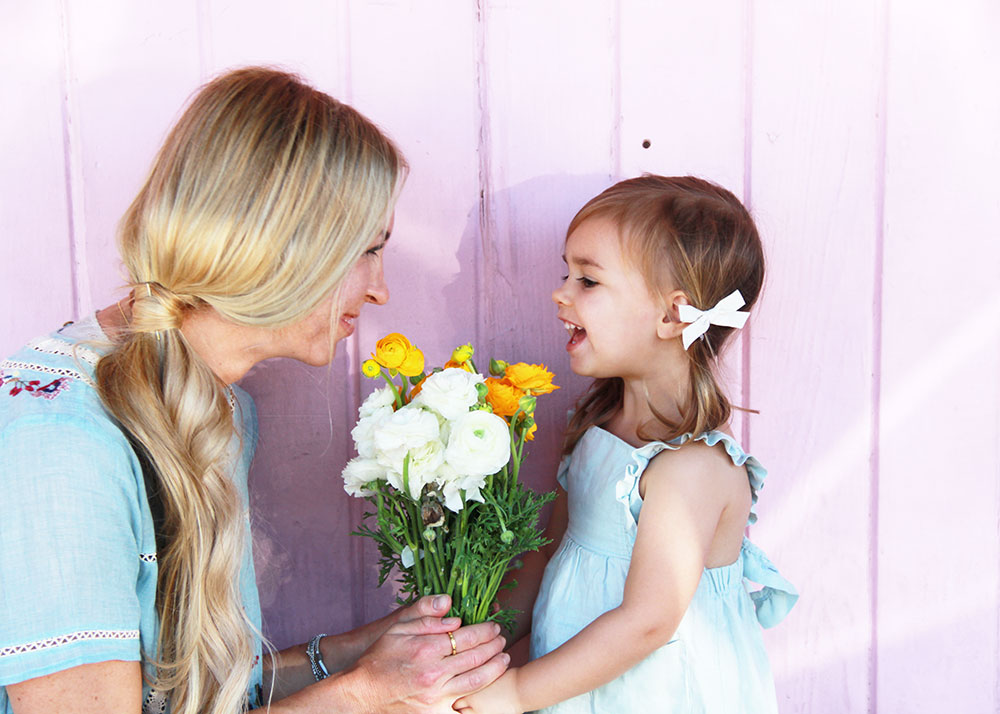 mama + mini looks for spring break on thelovedesignedlife.com #theldllovesflowers #lovestyled