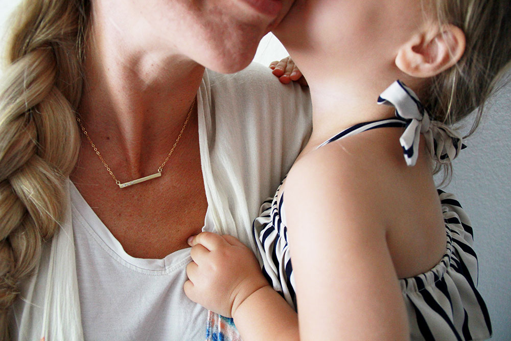 love this minimal motherhood necklace. perfect mother's day gift! | thelovedesignedlife.com