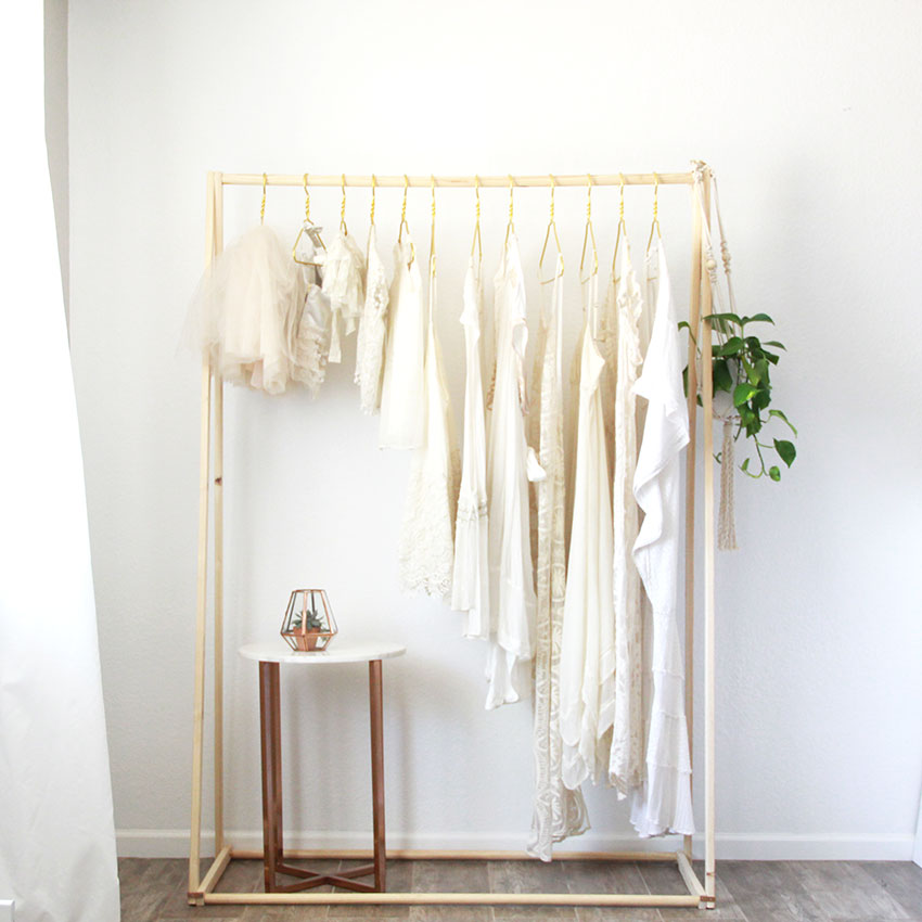 dreamy wardrobe provided by stylist paige rangel of thelovedesignedlife.com for the @motherandchildco project