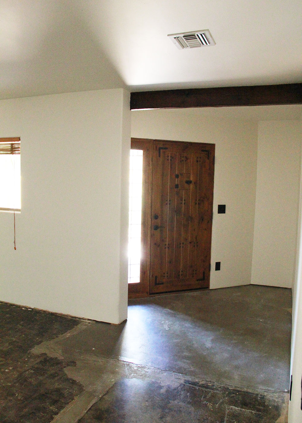 entry way / dining area | thelovedesignedlife.com