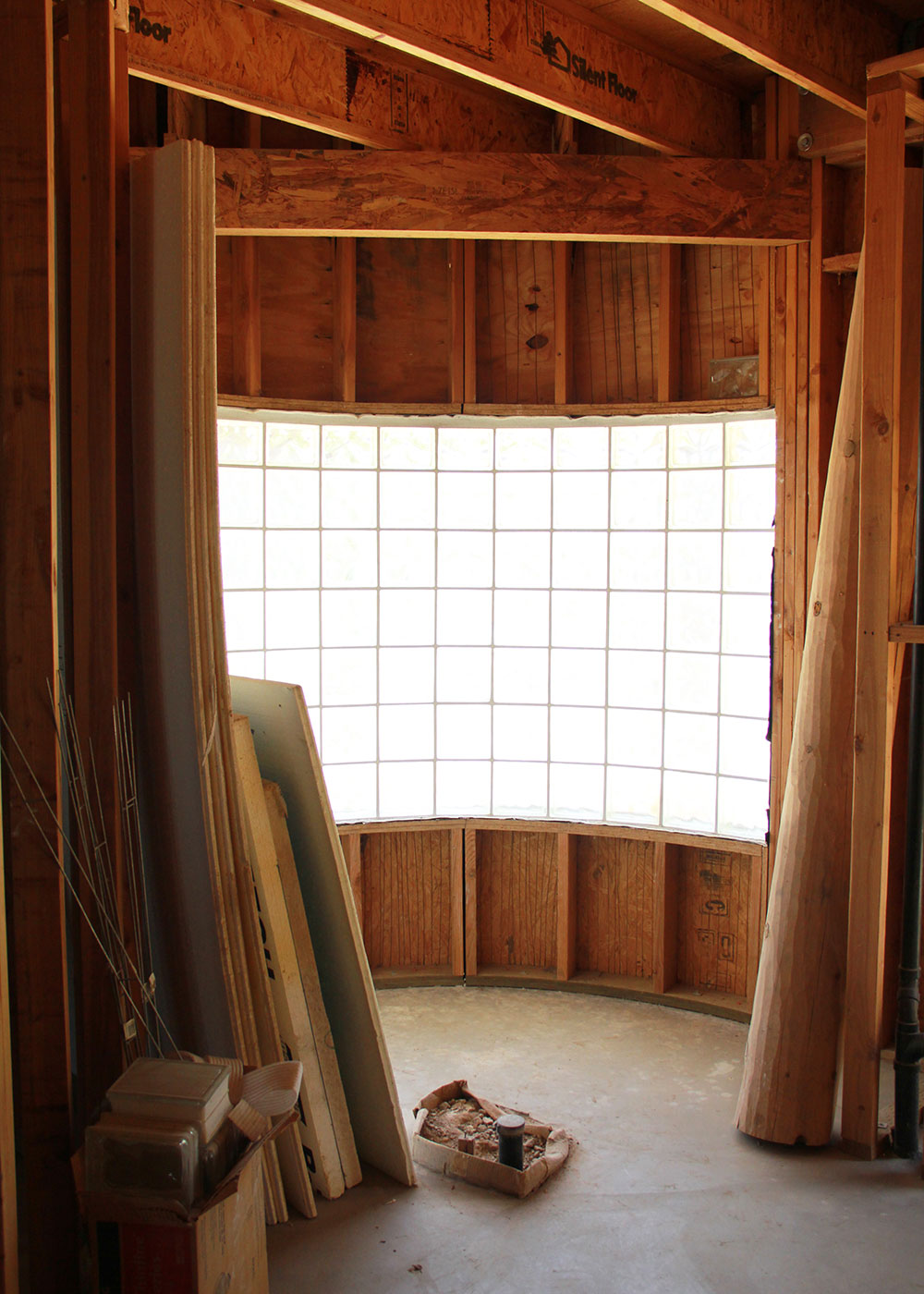 master bath - before | thelovedesignedlife.com