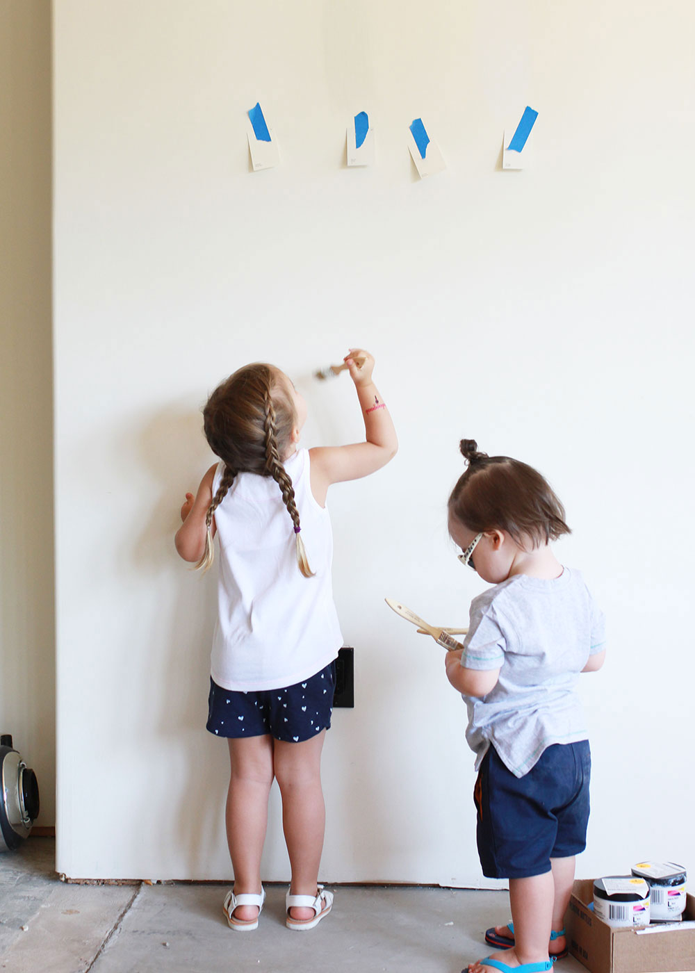 helping mama pick paint colors. | thelovedesginedlife.com