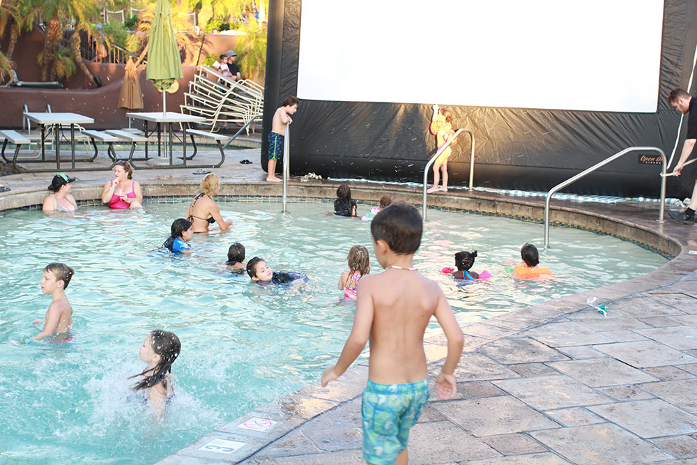 dive in movie night at the pointe hilton squaw peak | thelovedesignedlife.com