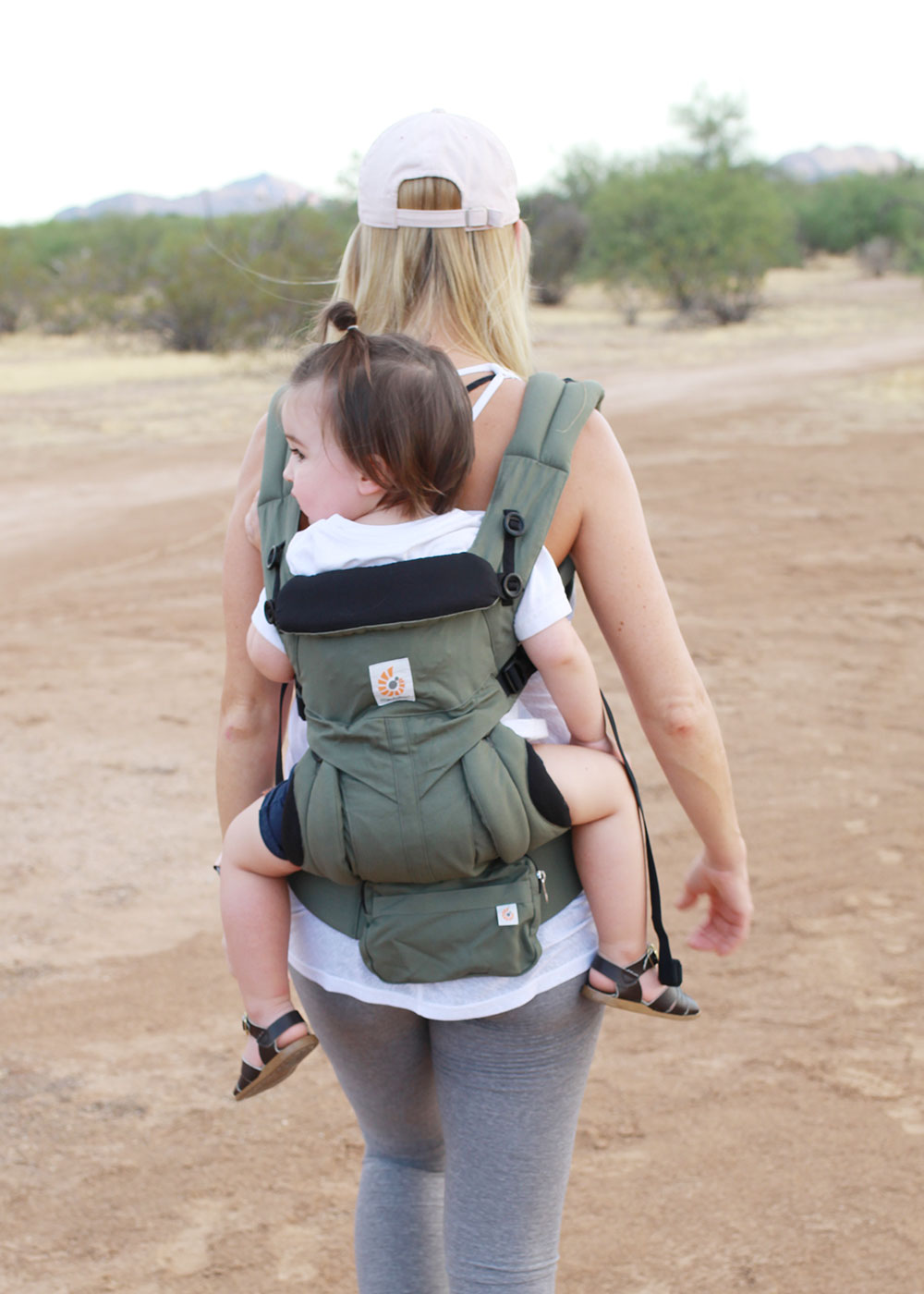 a review of the new ergobaby 360 omni carrier | thelovedesignedlife.com