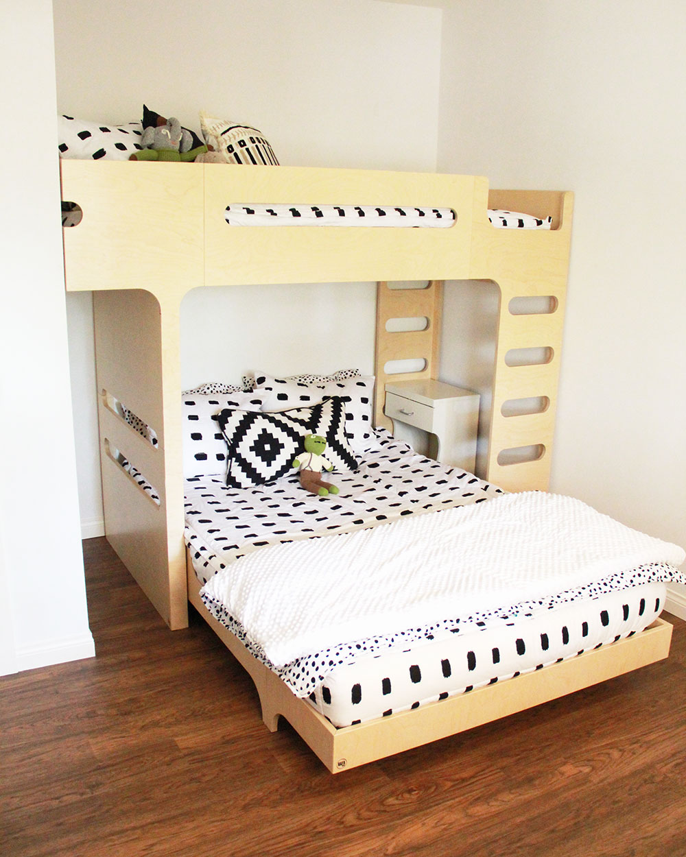 a bunk bed for my boys! | thelovedesignedlife.com