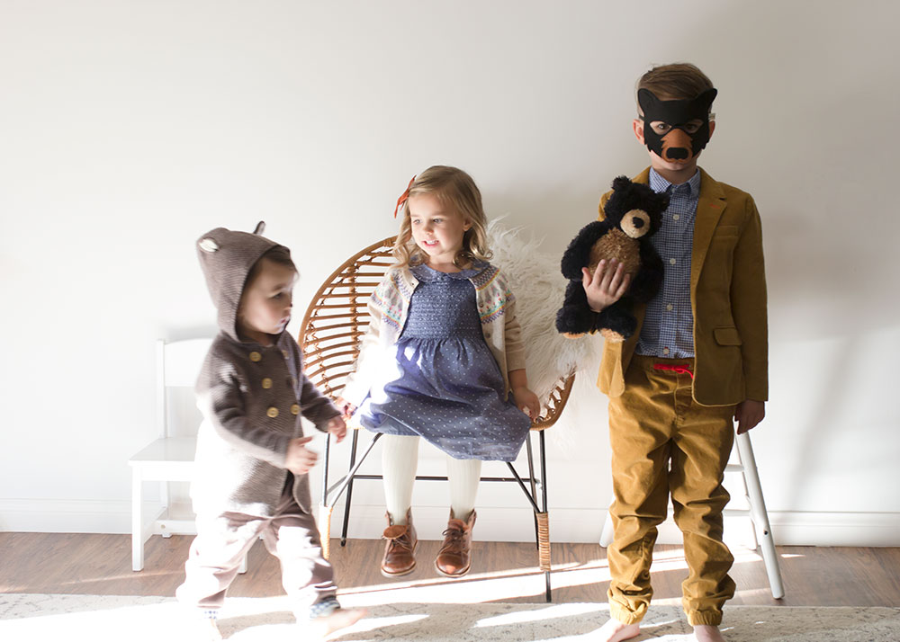 scary bears and a sweet little goldilocks. fun and easy diy halloween costume idea for kids | thelovedesignedlife.com