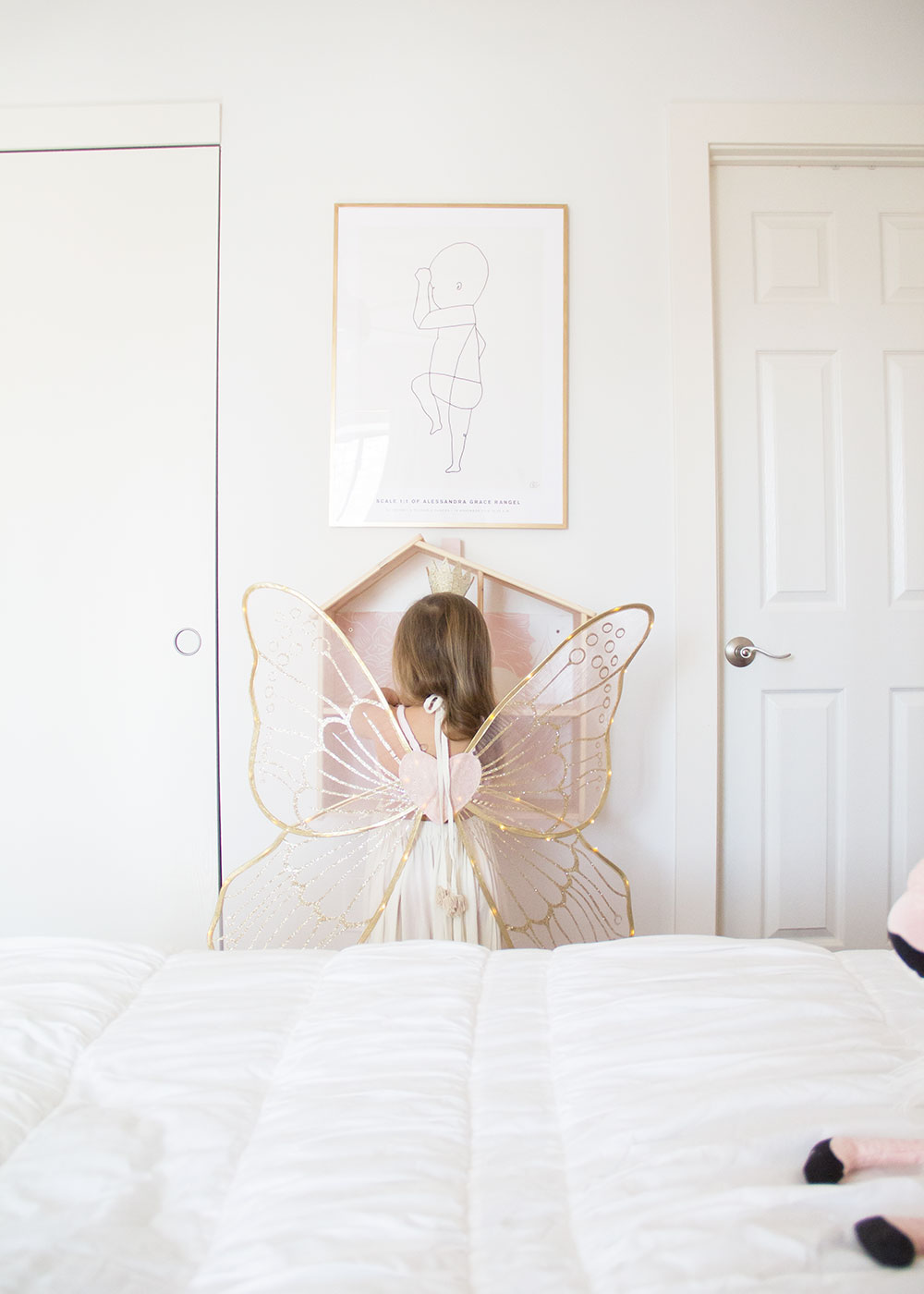 a pretty new big girl room fit for a fairy princess | thelovedesignedlife.com