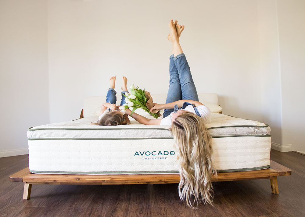 our avocado green mattress review | thelovedesignedlife.com #greenliving #naturalliving #avocadogreen