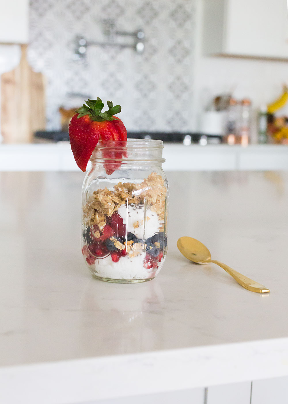 gluten-free and dairy-free breakfast parfaits | thelovedesignedlife.com #breakfastideas #kidbreakfasts