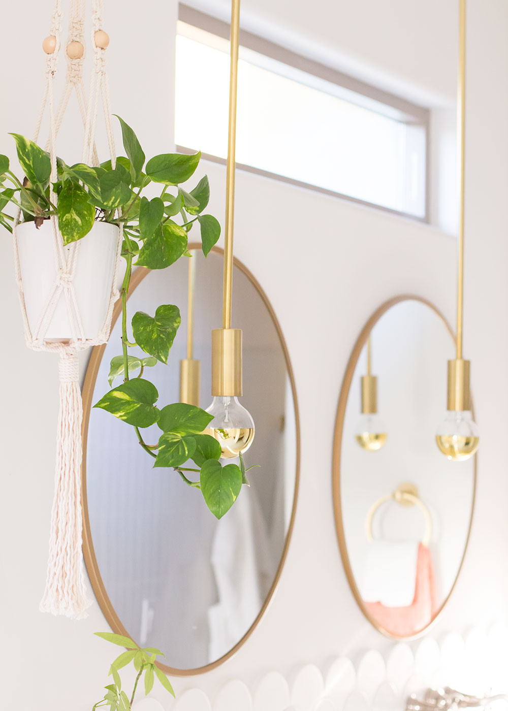 pretty gold accents with lots of plants in this master bathroom reveal | thelovedesignedlife.com #masterbathroom #bathroomremodel
