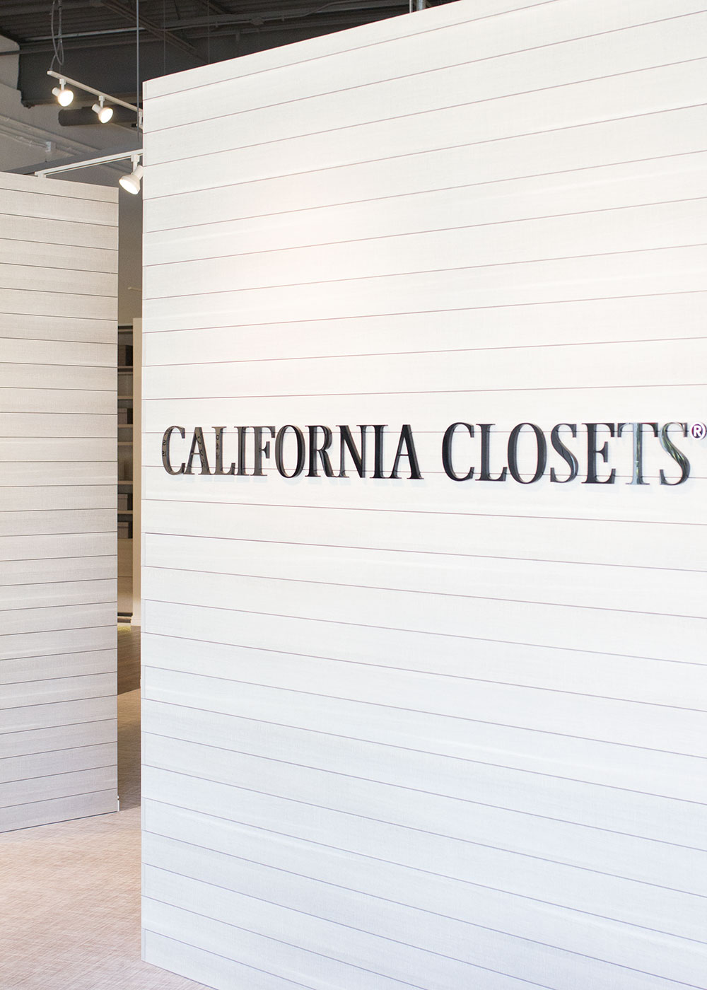 the gorgeous scottsdale, az california closets showroom | thelovedesigedlife.com #organization #californiaclosets