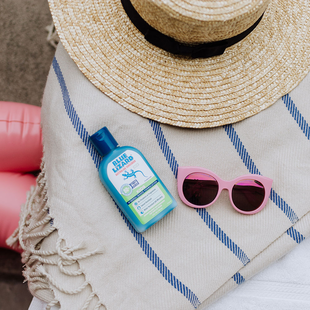 our new favorite natural mineral based sunscreen is Blue Lizard Australian Sunscreen | thelovedesignedlife.com #summerready #sunshine #sunscreen #naturalliving
