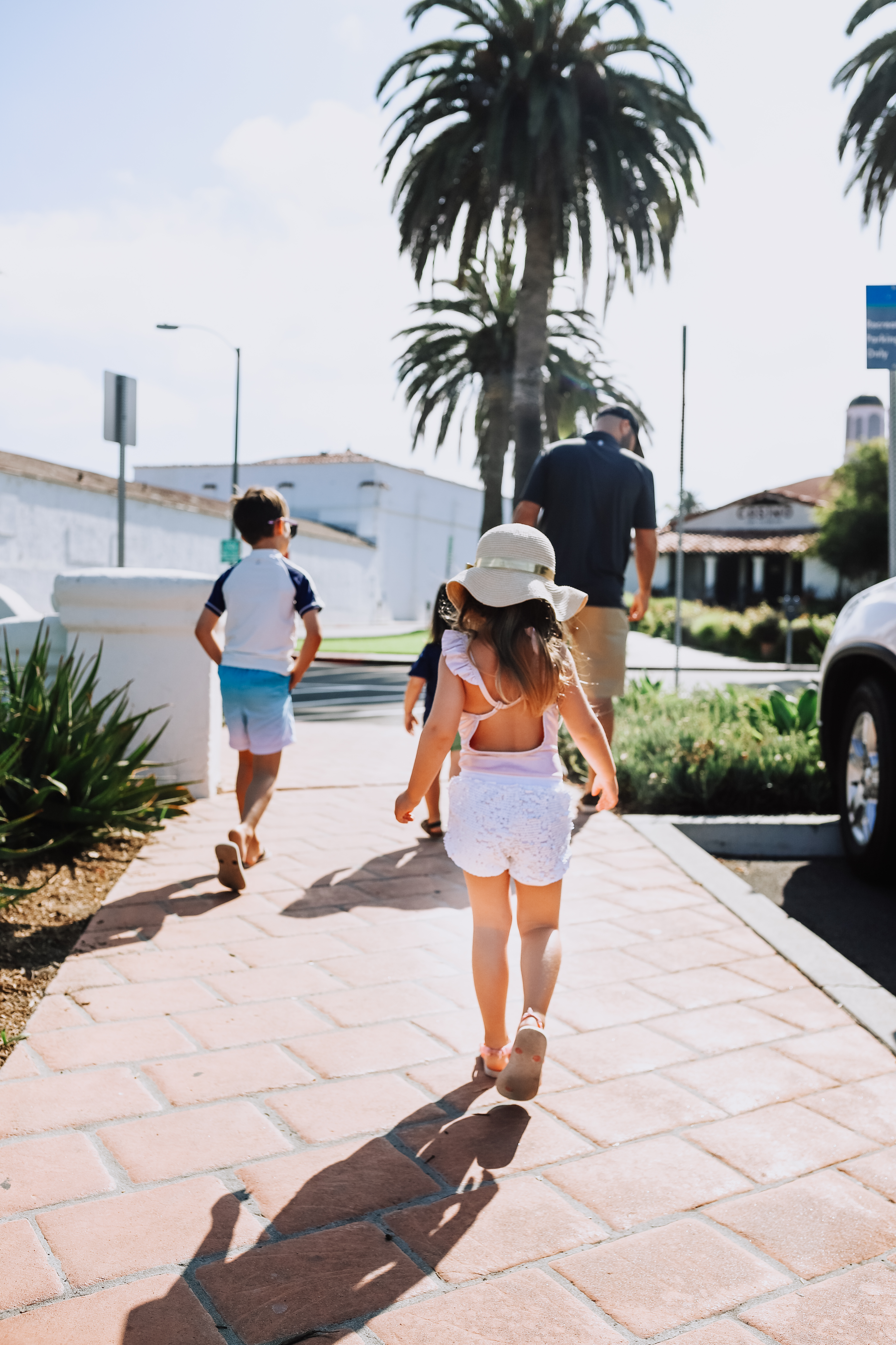 headed to breakfast in the beach city of san clemente, california | thelovedesignedlife.com #beachvacay #summertime #familytravel