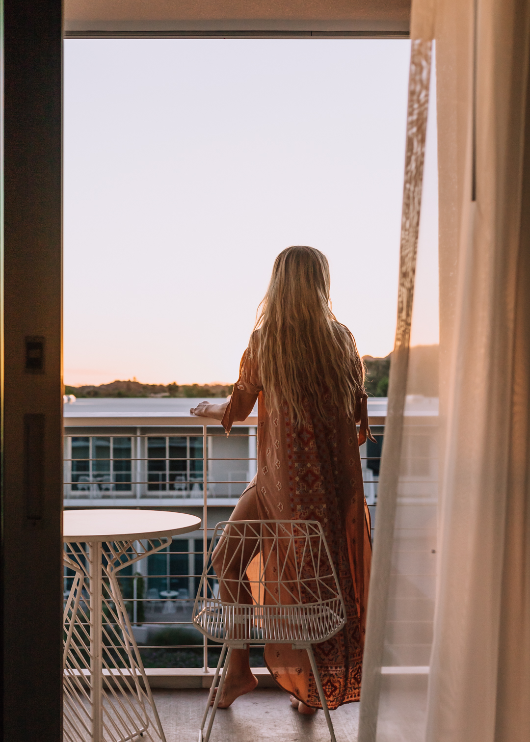 dreamy sunset views from our mountain shadows balcony | thelovedesignedlife.com #sunset #resort