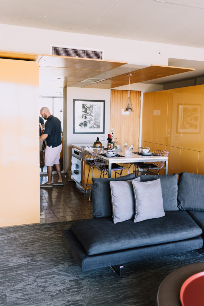 this gorgeous kitchen with all full size built-ins at the Hotel Valley Ho suite was everything | thelovedesigendlife.com #hotelvalleyho #suitelife #scottsdale