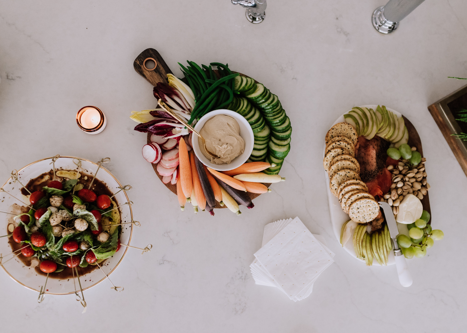 simple, healthy, tasty snacks for a holiday party | thelovedesigneldife.com #holidayparty #appetizers #vegetarian #veggieplate