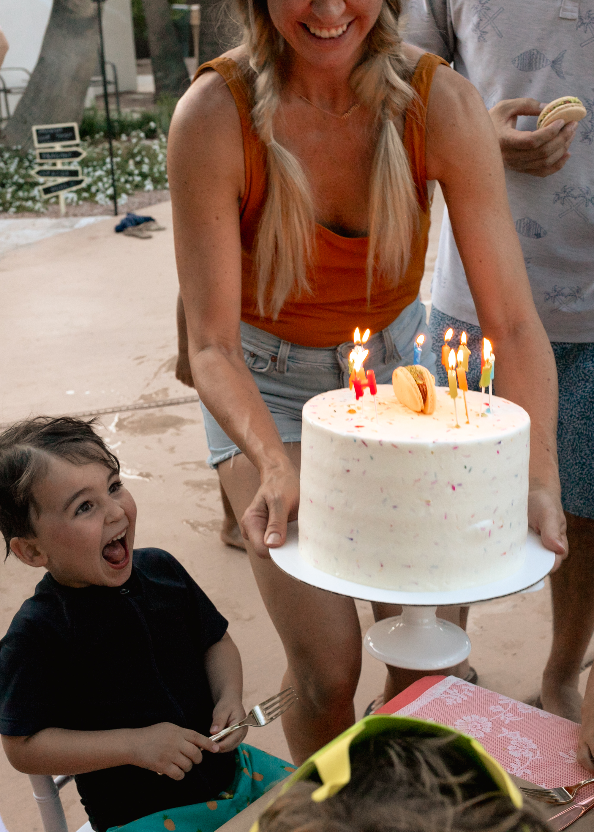 happy fourth birthday! a big confetti cake outside from mom to celebrate. #birthdayparty #cake #tacos