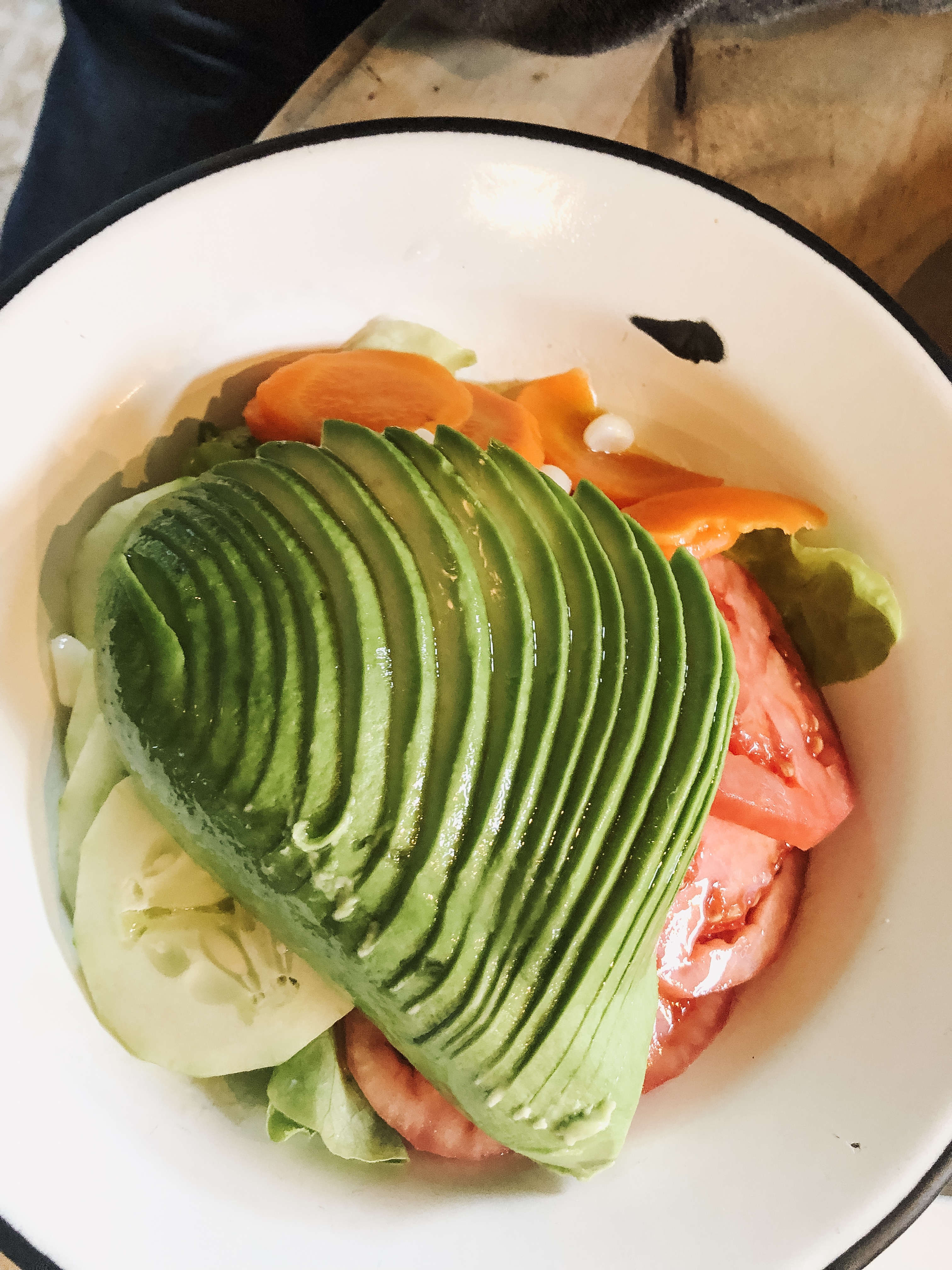 the most fresh avocado salad in Lima, Peru #salad #avocado #peru