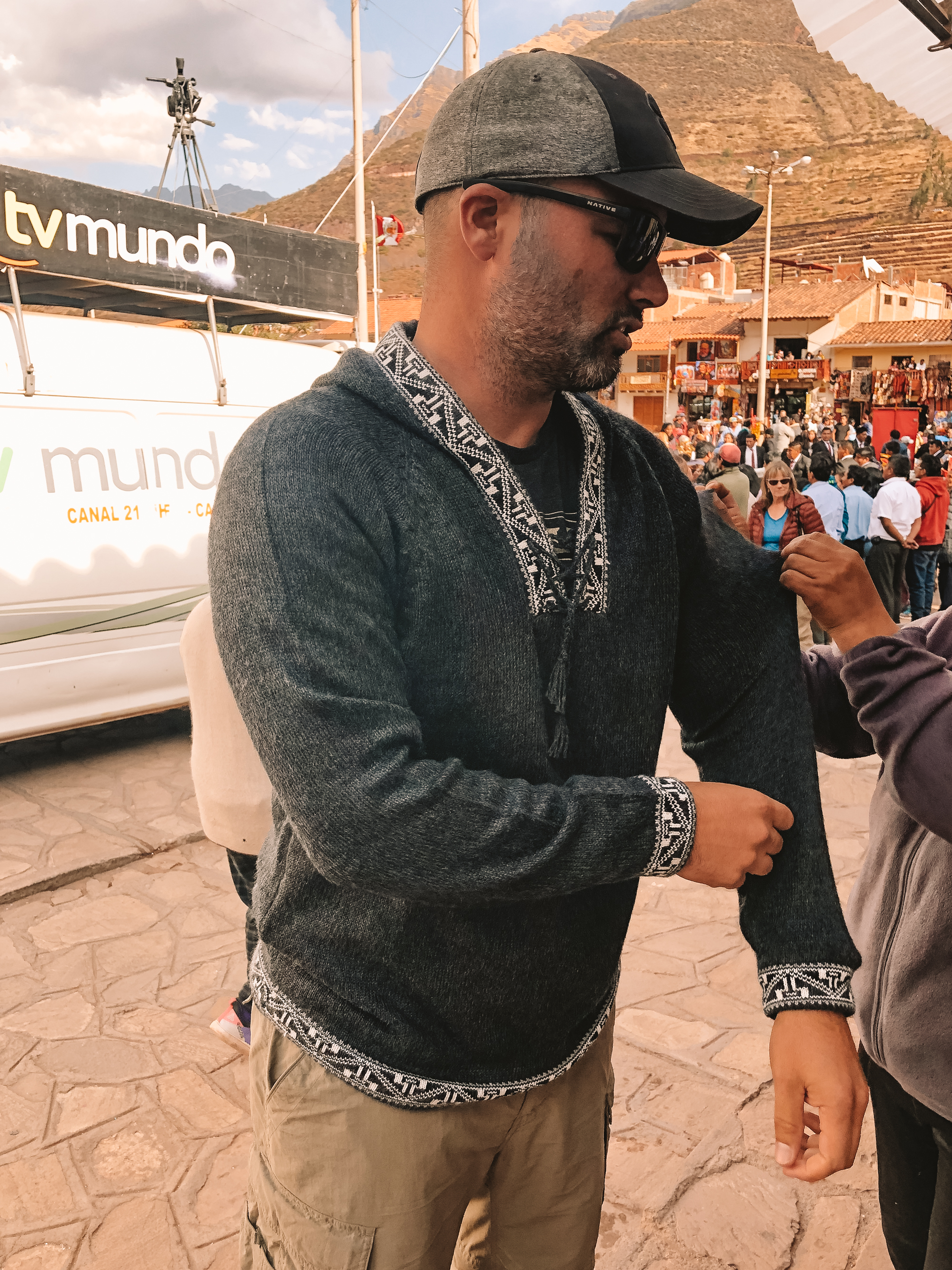 the Pisac Market in Peru #travel #southamerica #peru