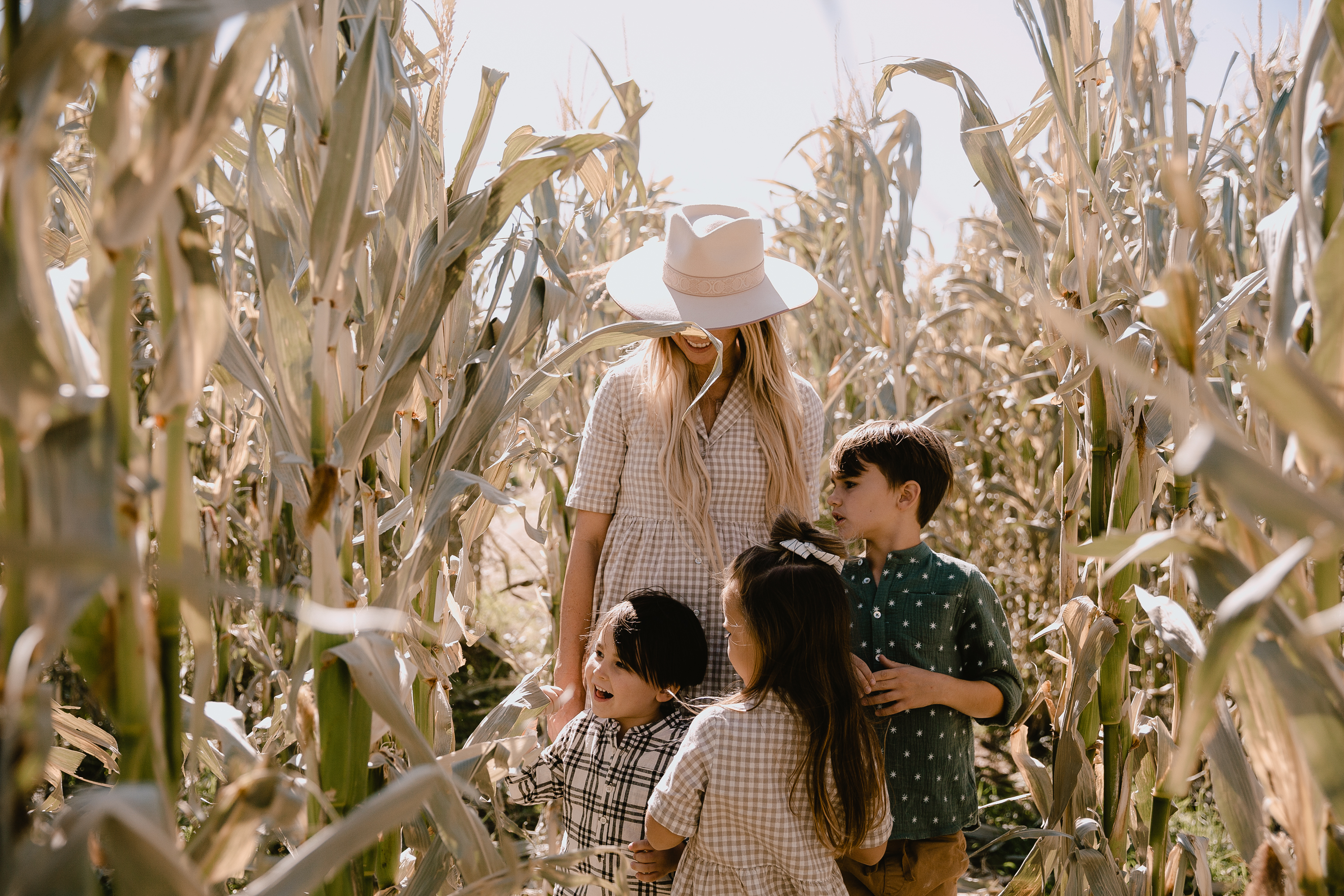 seeing how corn grows in the corn maze #pumpkinpatch #cornmaze #fallbucketlist