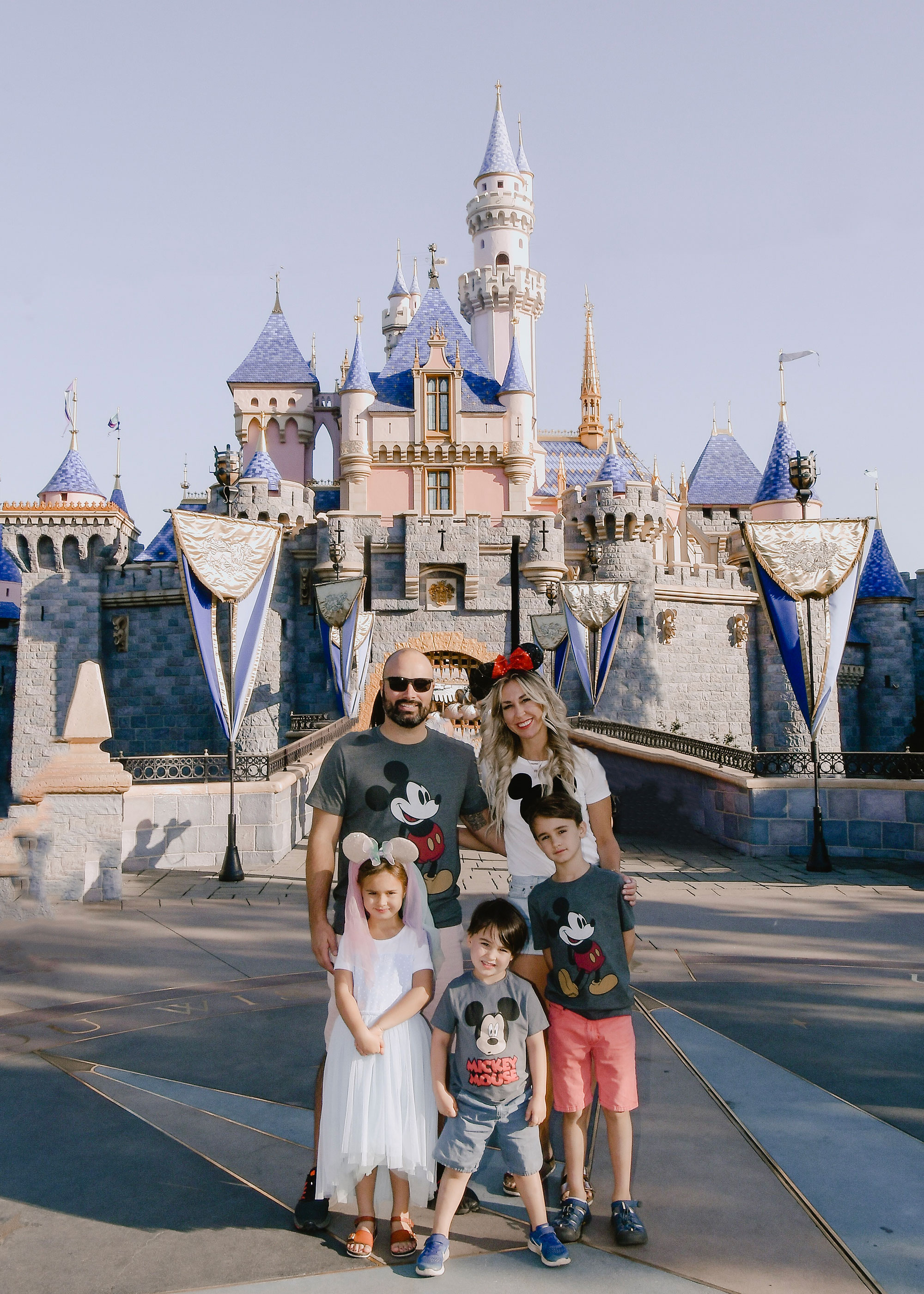 sharing updated disneyland tips on the blog! #disneyland #familytravel #travelwithkids