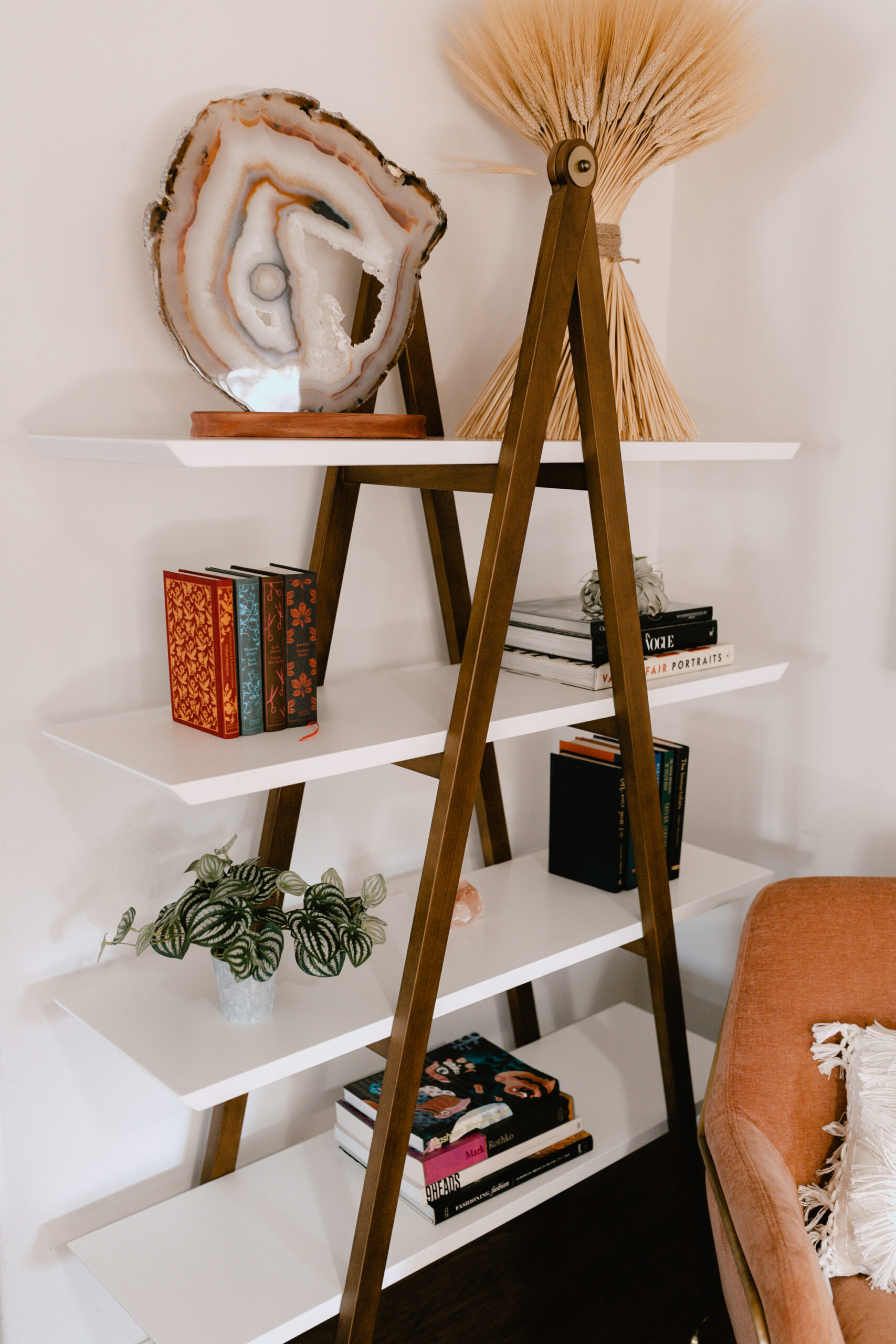 loving how this simple shelf adds so much dimension and style to this awkward corner of our home! #theldlhome #ourarticle #interiordesign #shelfie #interiorstyling