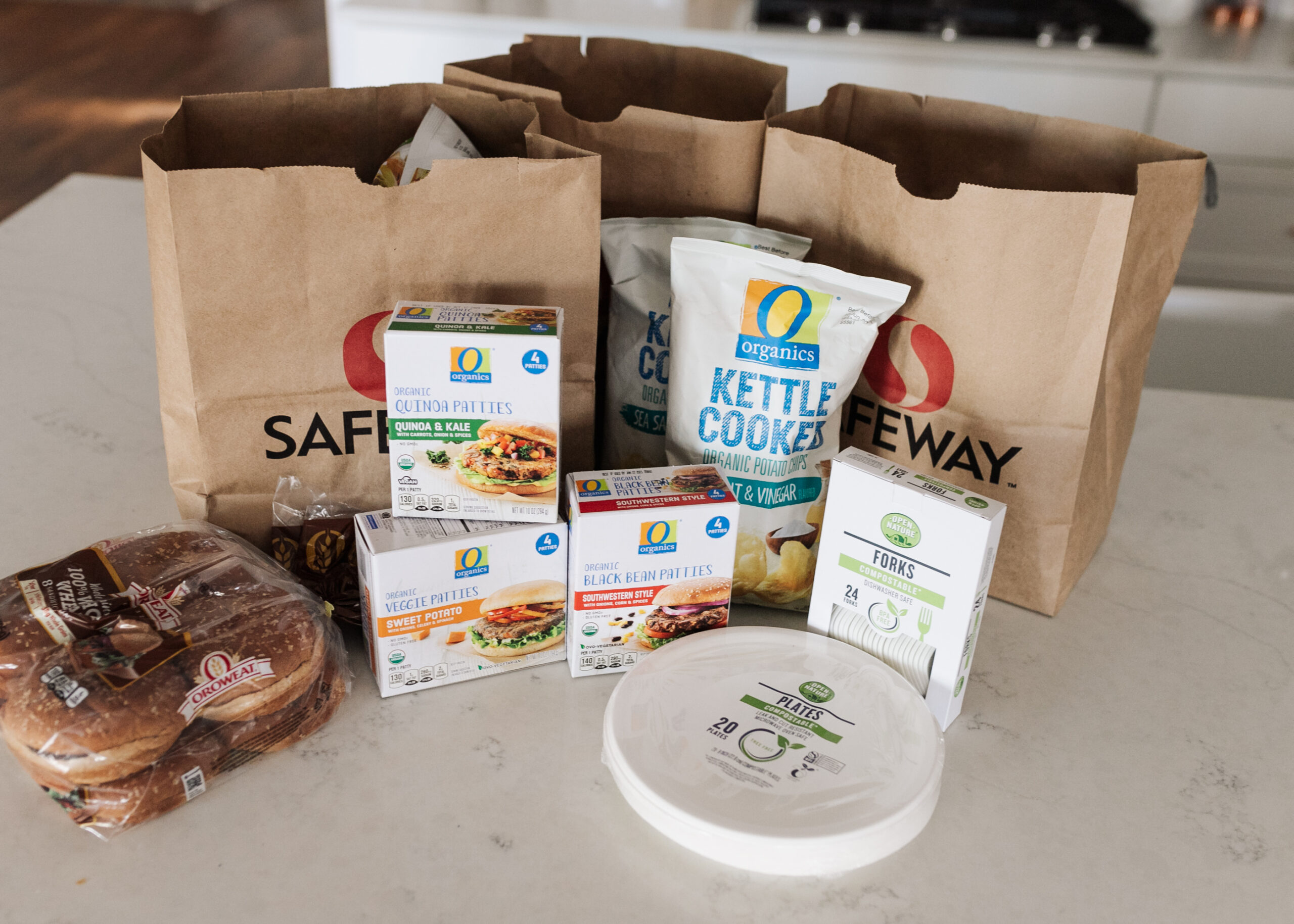 sharing our grocery haul from Safeway to make an easy plant based family dinner. #groveryhaul #safeway #plantbaseddinnerideas