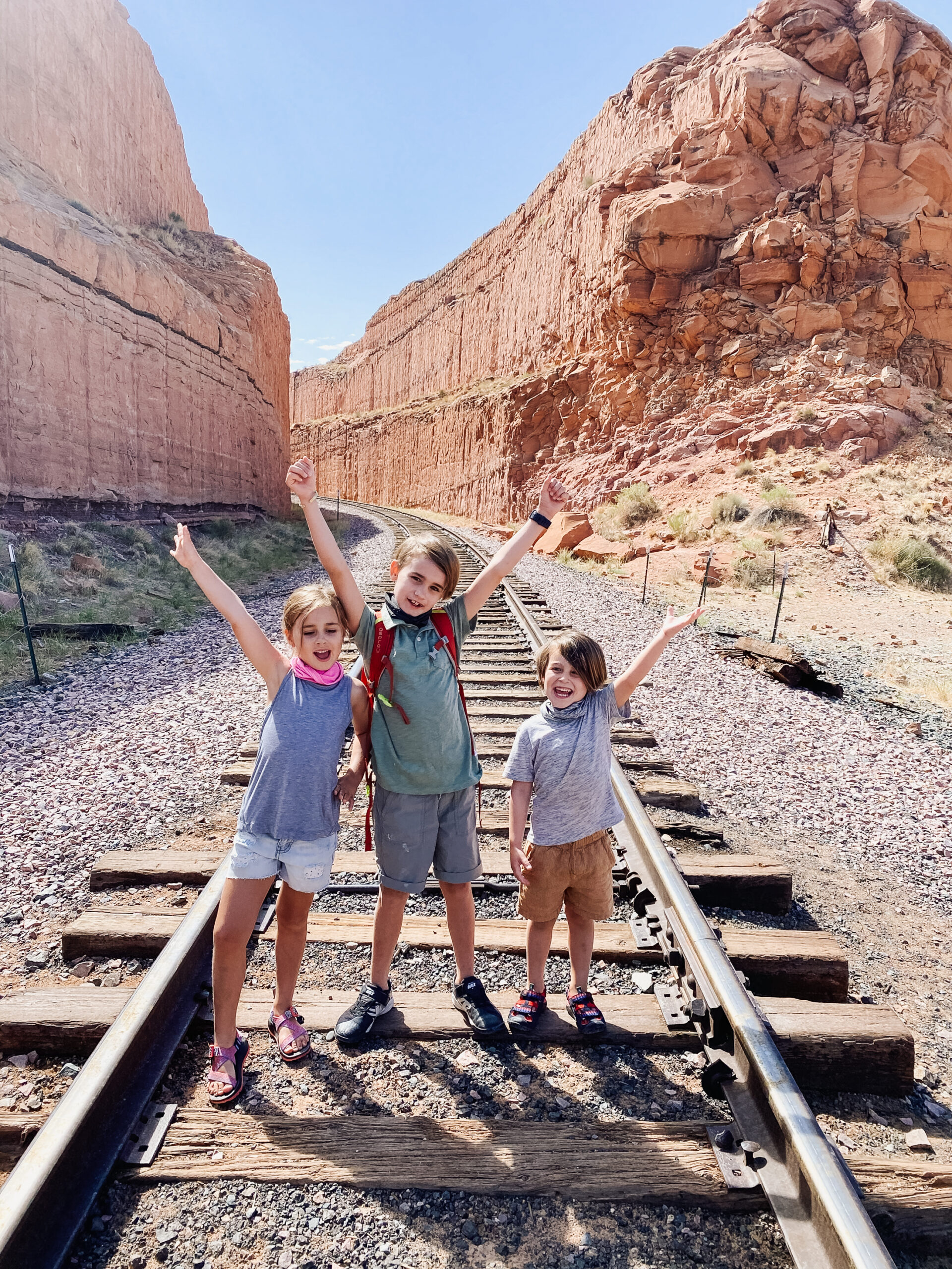 hiking with kids in utah. #outdooradventures #travel #getoutside