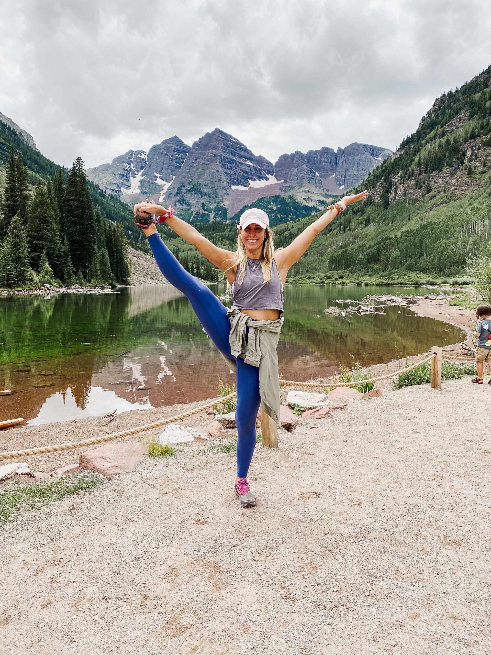 hiking and yoga in colorado on our summer road trip of 2020. #yoga #hiking #getoutside #travel