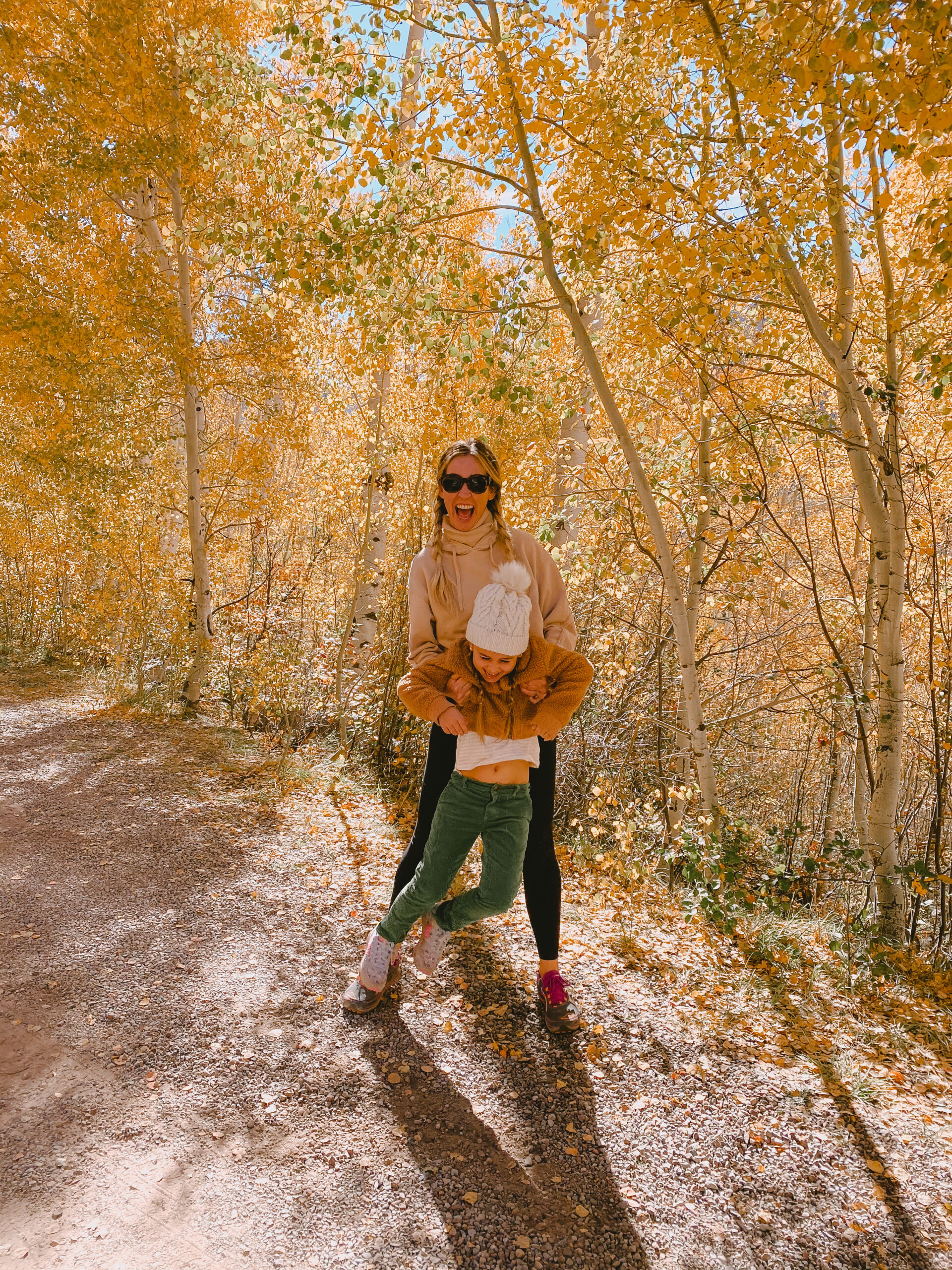 fall amongst the trees with my baby girl! #fallinaspen #aspentrees #colorado