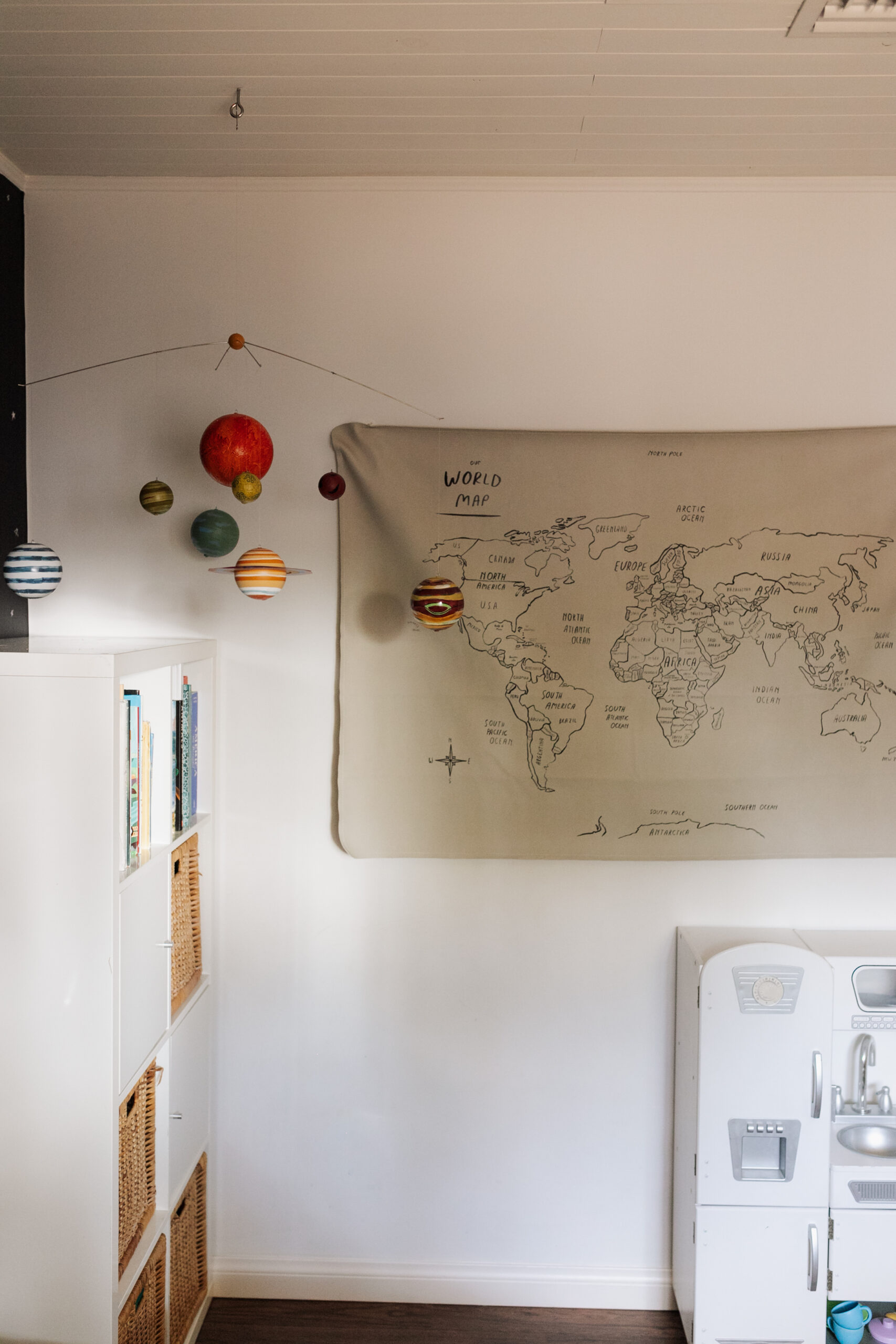 world map and planet mobile #theldlhome #spaceroom #planetmobile