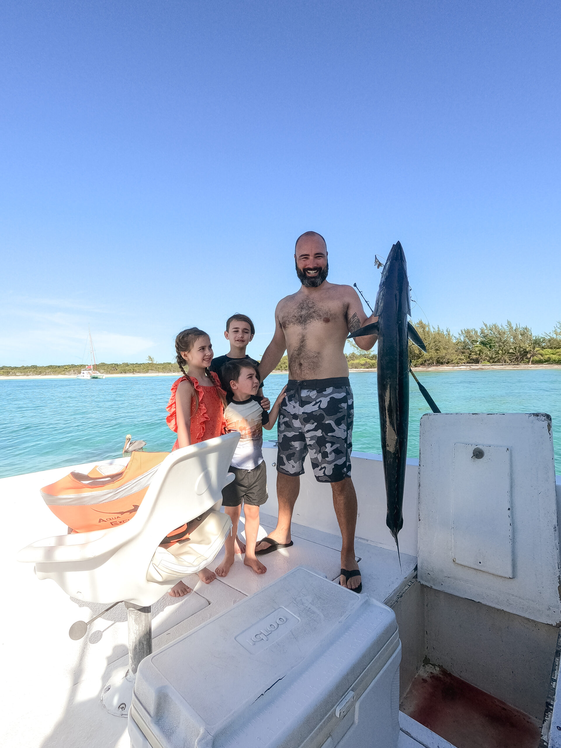 so much fun on the boat catching our lunch #thelovedesignedlife #theldltravels #familytravel #fishingboat #fishiningmexico #seafishing