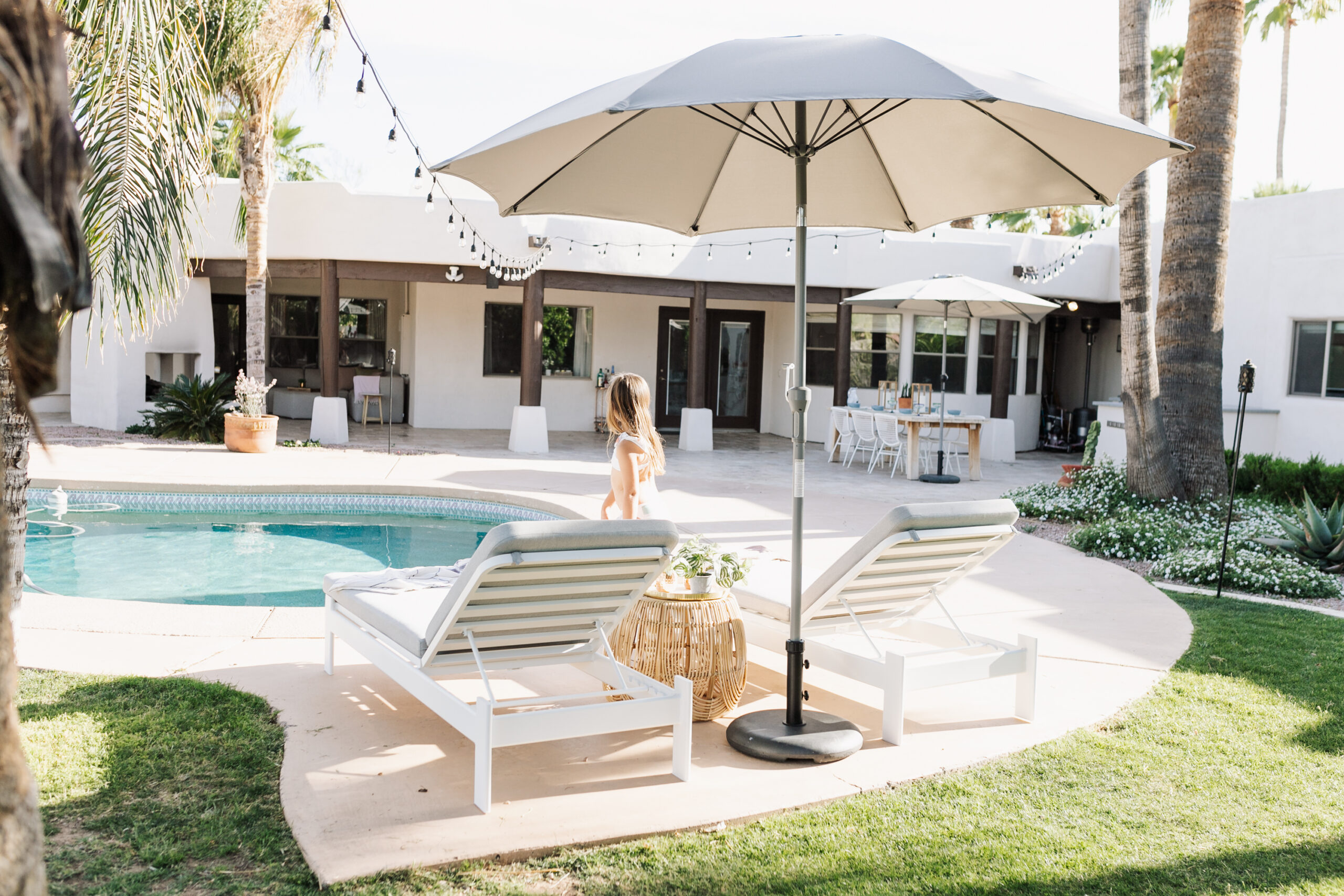 loving the addition of these two deck chairs to our backyard space #thelovedesignedlife #theldlhome #backyardliving #theldlhome