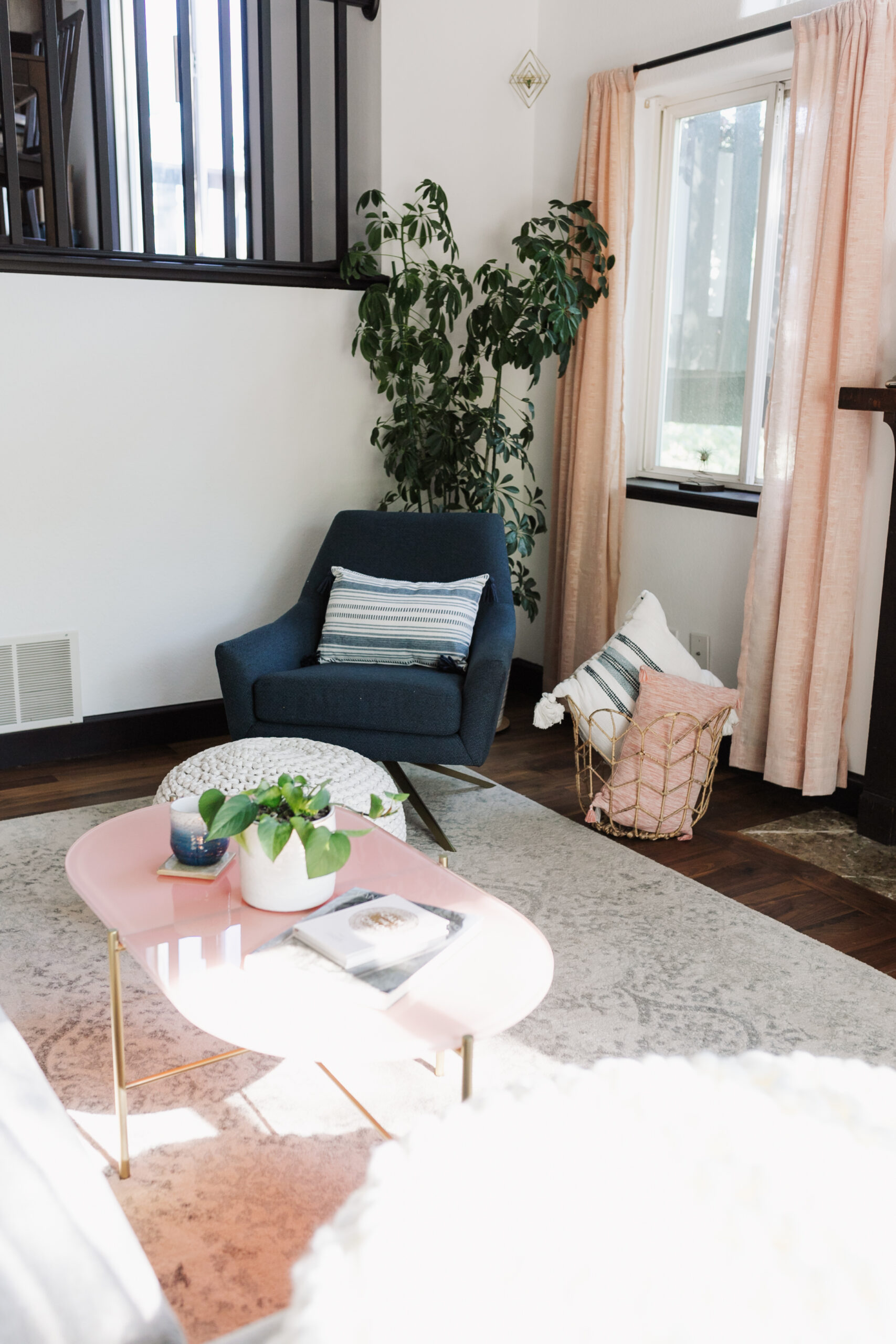 this cozy corner is also functional in this modern mountain living room #thelovedesigendlife #theldlhome #modernmountainliving