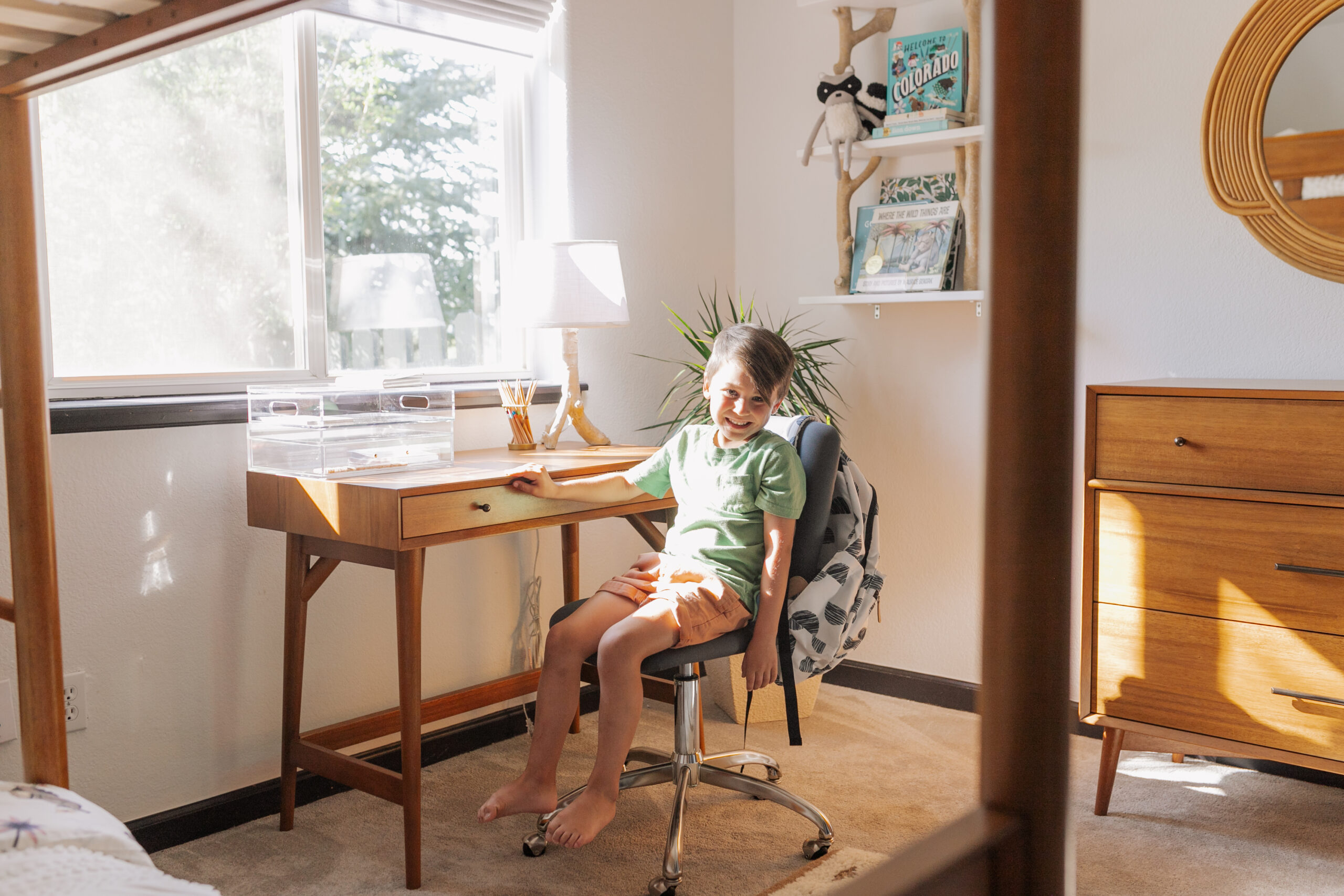 love that the kids now have a dedicated space to do their homework or art projects #theldlhome #midcenturymodern #kidsdesk #homeworkstation