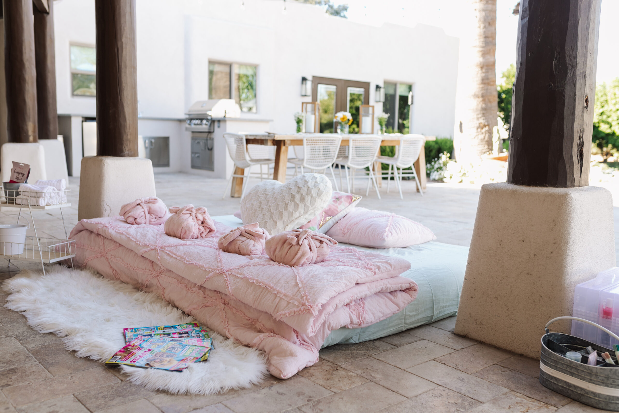 this spa bed set up was for reading magazines and relaxing with a facial mask #honeybeemobilespa #thelovedesignedlife #kidsbirthdaypartyideas 