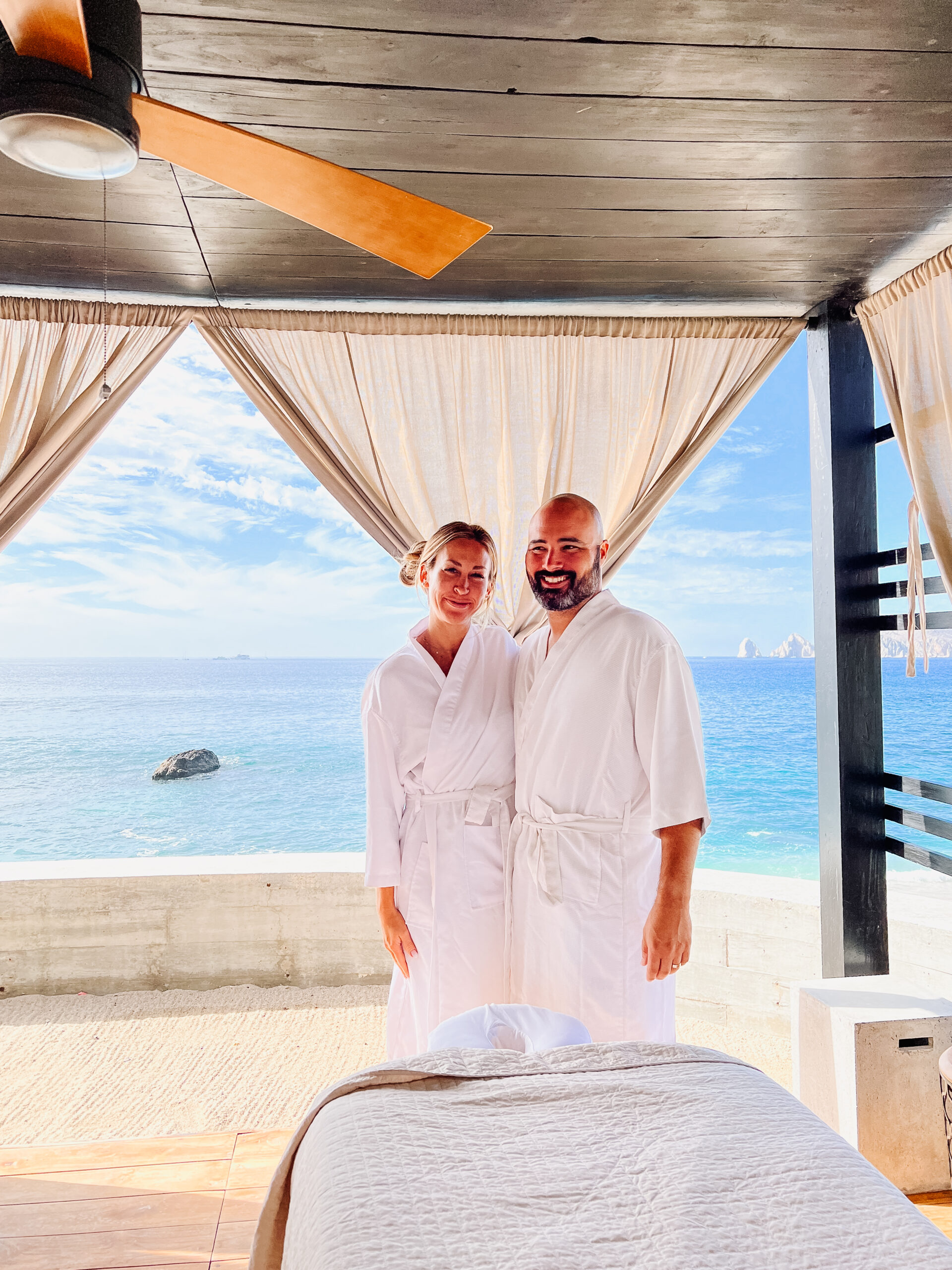 couples massage with a stunning view in Cabo San Lucas, Mexico #couplesmassage #couplestime