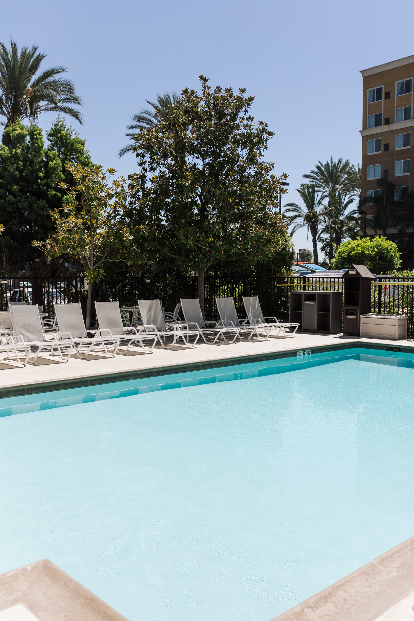 beautiful Pool area at the Hilton Garden Inn for your next Disneyland vacation