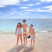 family hawaiian adventure for these three kids by the beach + mom and dad