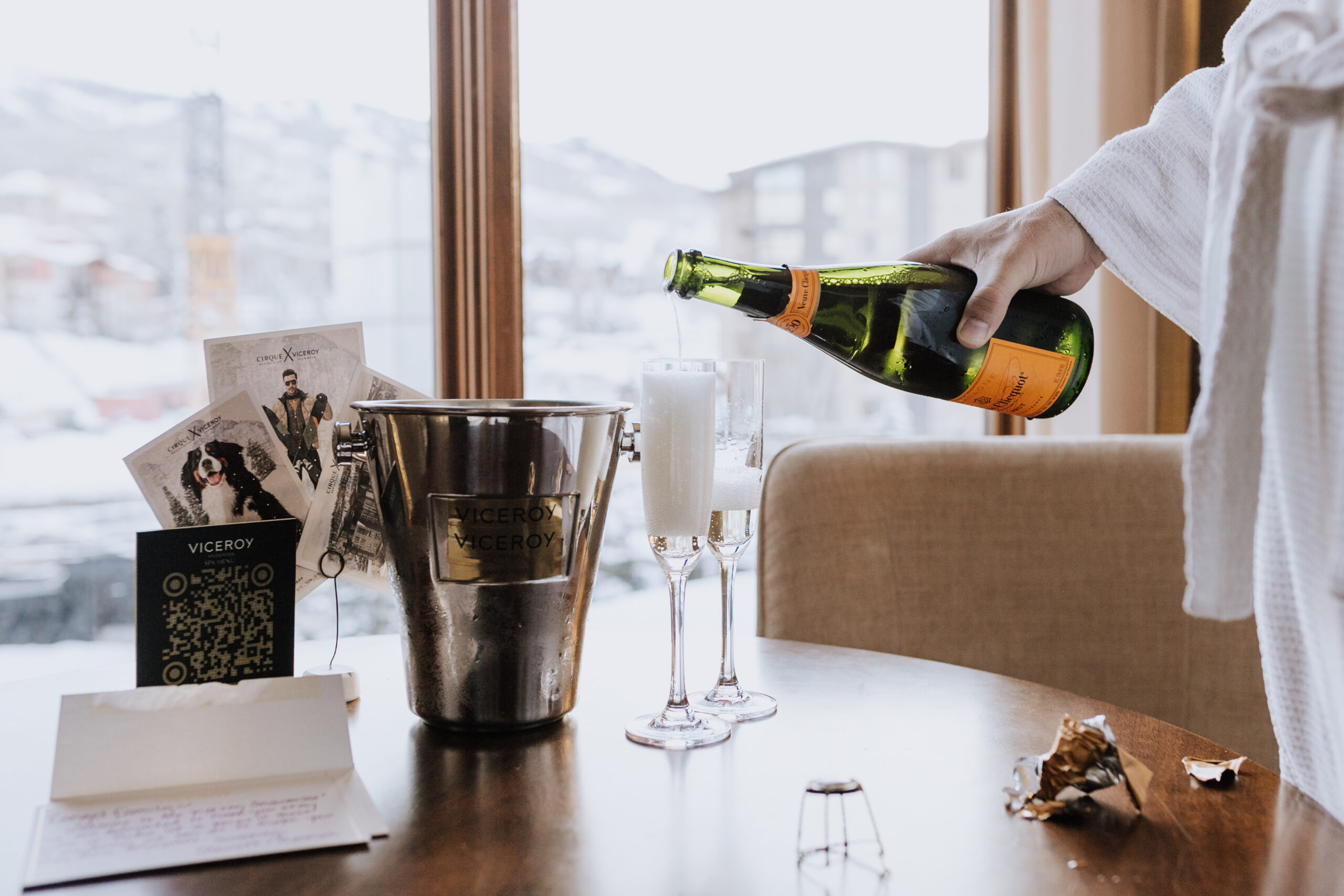 champagne after a long day of skiing is my love language #viceroysnowmass #luxurytravel